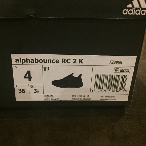 BNWTs in box Adidas women’s (size 6) - Picture 6 of 7